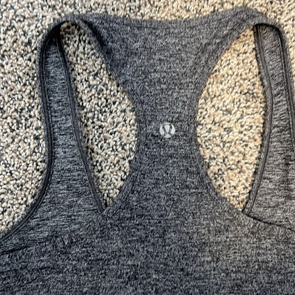 lululemon athletica Cool Racerback II Heathered Black Size 4 - Picture 2 of 5